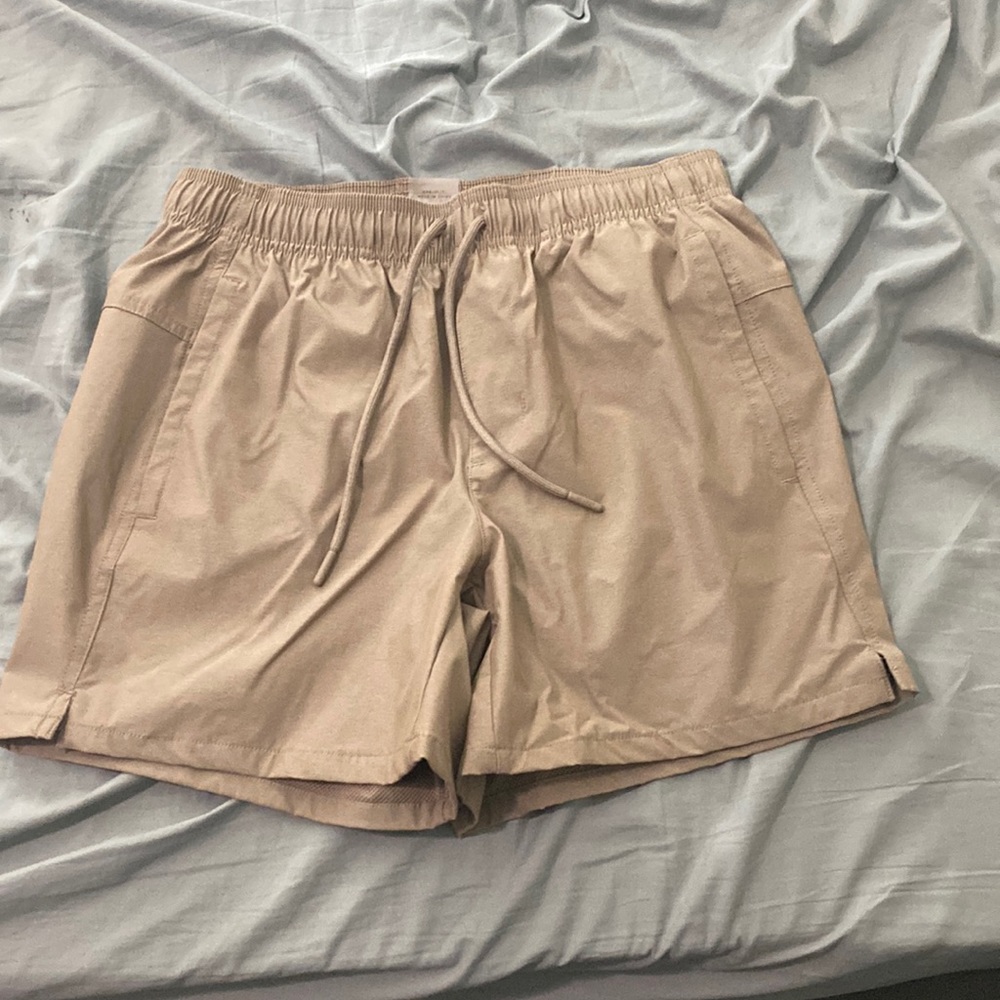 men's small athletic tan shorts